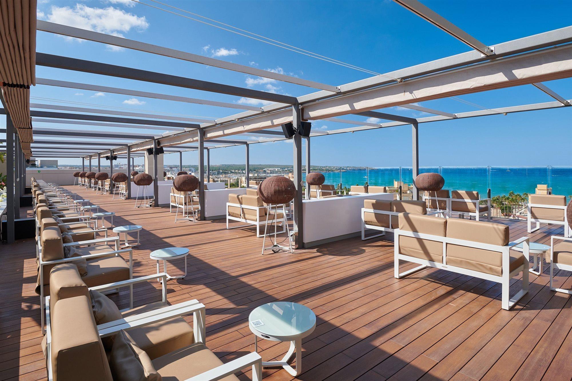 ฮิโปเทล ปลายา เด ปาลมา พาเลซแอนด์สปา Hotel ปลายาเดปัลมา ภายนอก รูปภาพ Rooftop bar