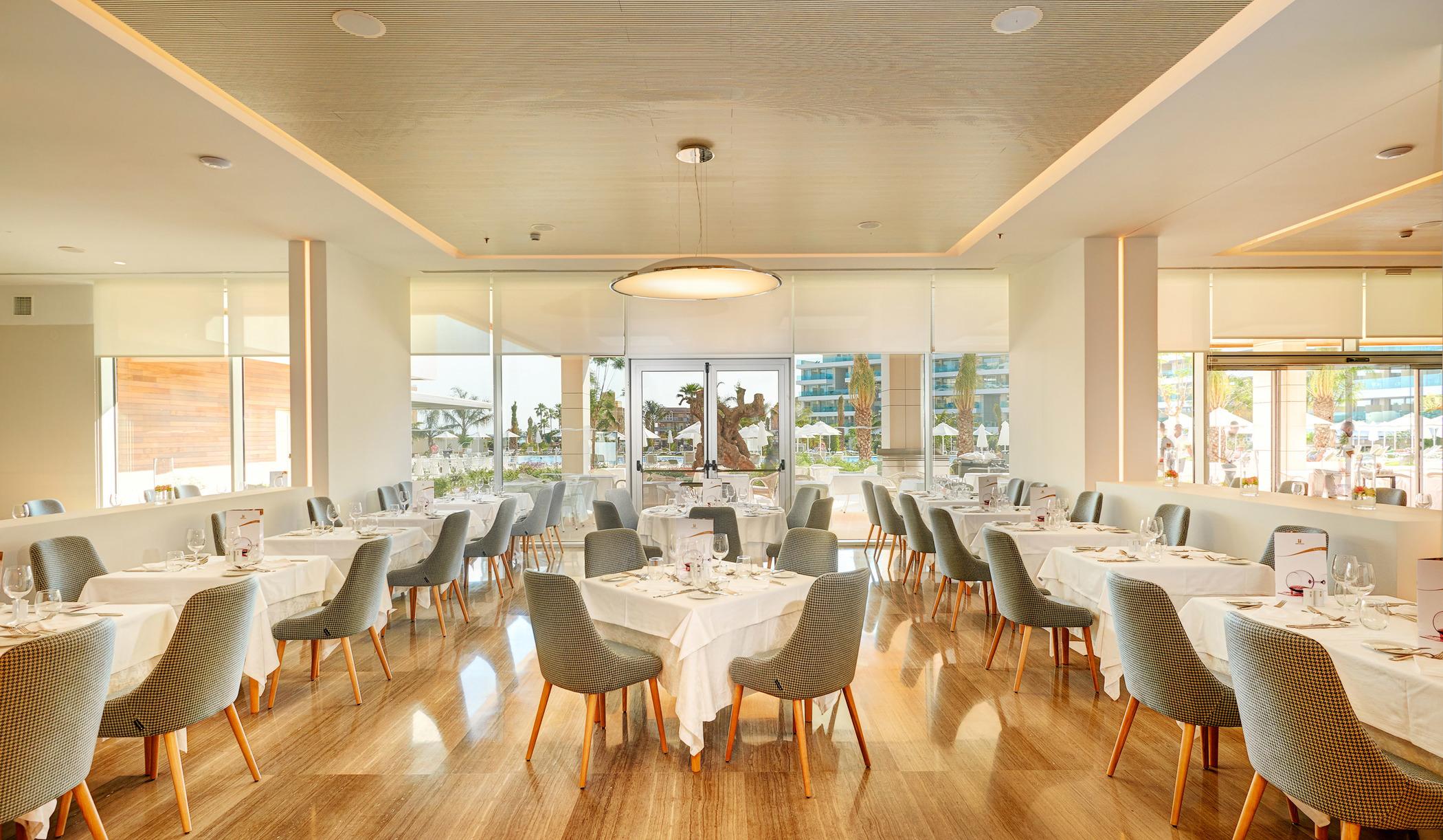ฮิโปเทล ปลายา เด ปาลมา พาเลซแอนด์สปา Hotel ปลายาเดปัลมา ภายนอก รูปภาพ The restaurant