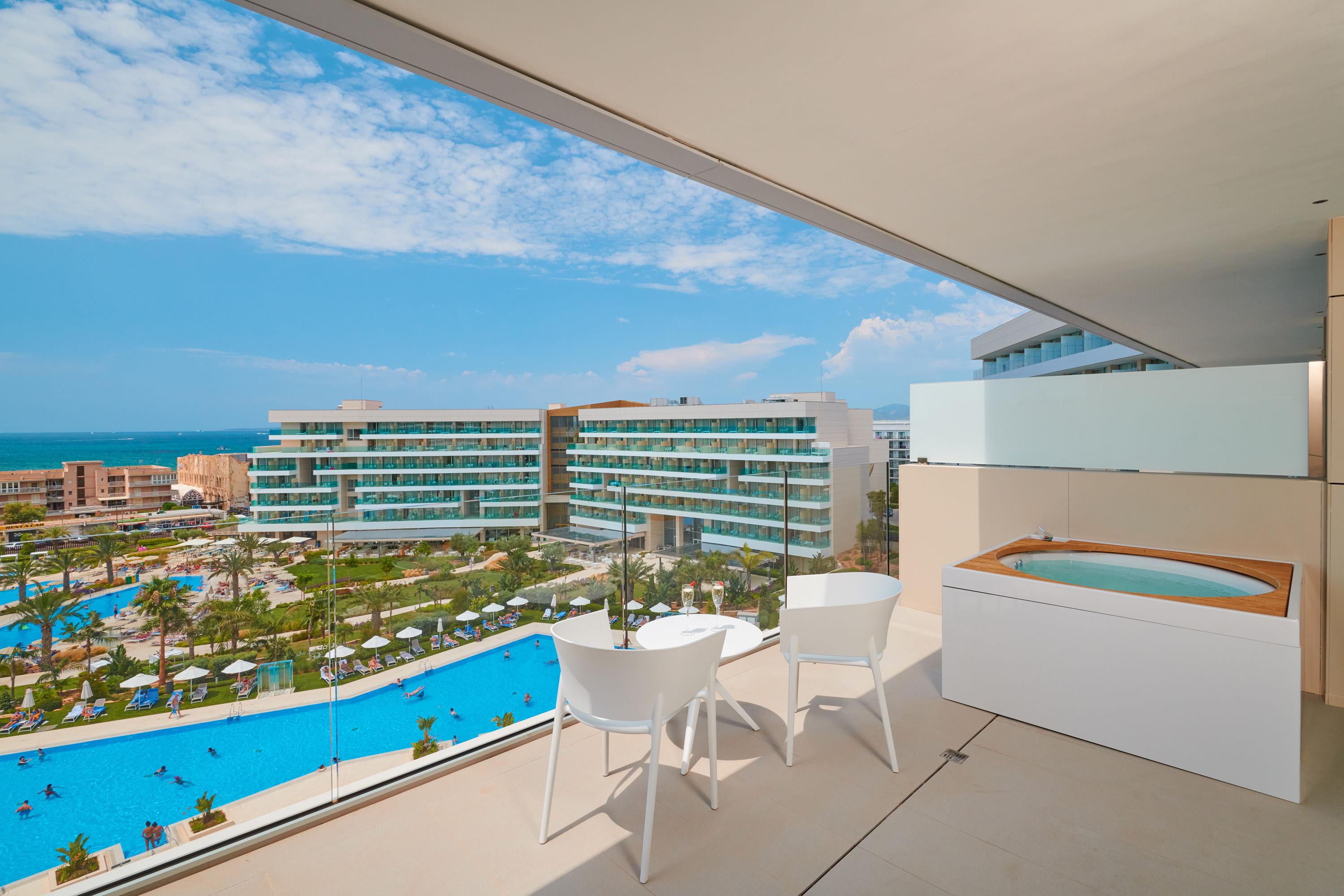 ฮิโปเทล ปลายา เด ปาลมา พาเลซแอนด์สปา Hotel ปลายาเดปัลมา ภายนอก รูปภาพ Balcony view of the resort